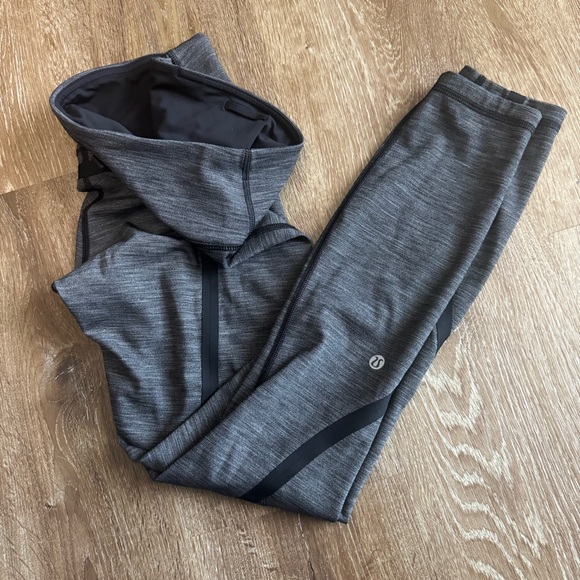 Lululemon On Track Tight - Picture 12 of 12